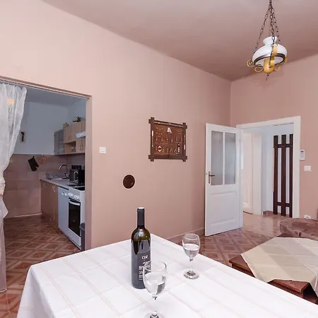 House Damir Holiday home