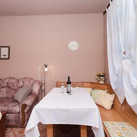 House Damir * Marčana